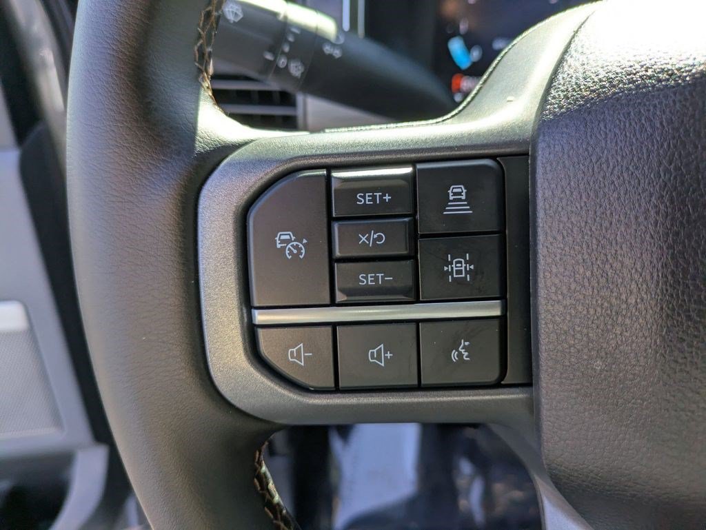 Used 2025 Ford F150 Lariat w/ Equipment Group 501A Mid AWD/4WD image 18