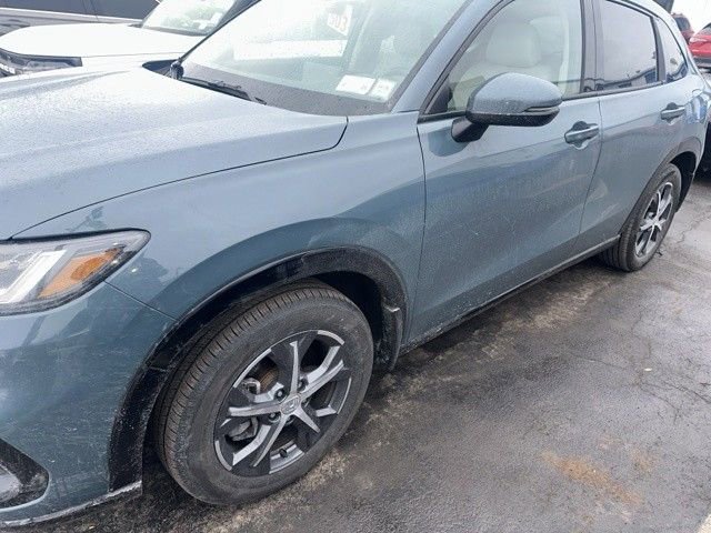 Used 2024 Honda HR-V EX-L image 3