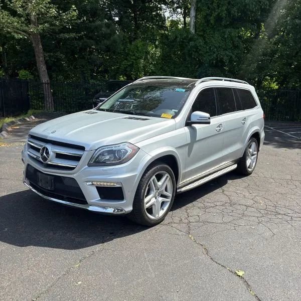 Used 2016 Mercedes-Benz GL 550 4MATIC image 1