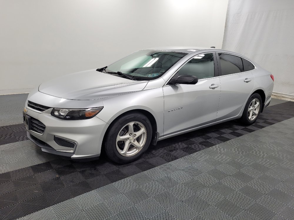 Used 2017 Chevrolet Malibu LS FWD image 2