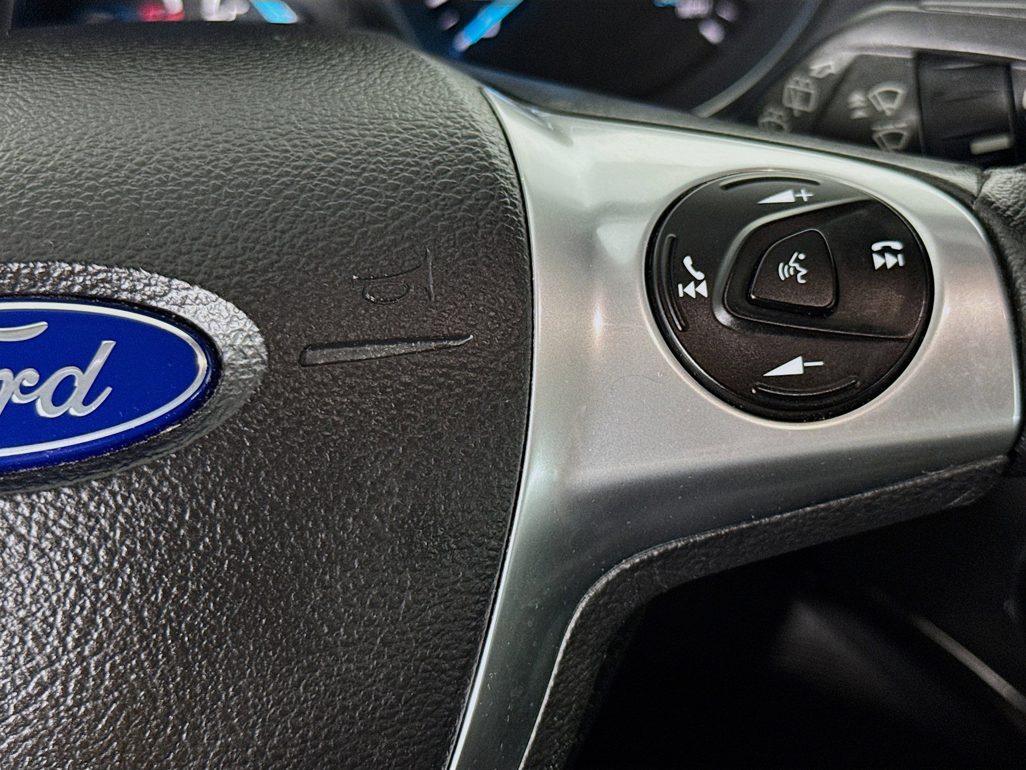 Used 2016 Ford Escape Titanium image 14