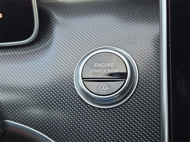 New 2025 Mercedes-Benz C 300 4MATIC Sedan image 11