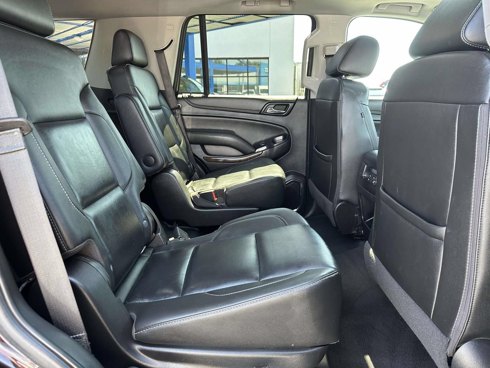 Certified 2020 Chevrolet Tahoe LT w/ Luxury Package AWD/4WD image 28