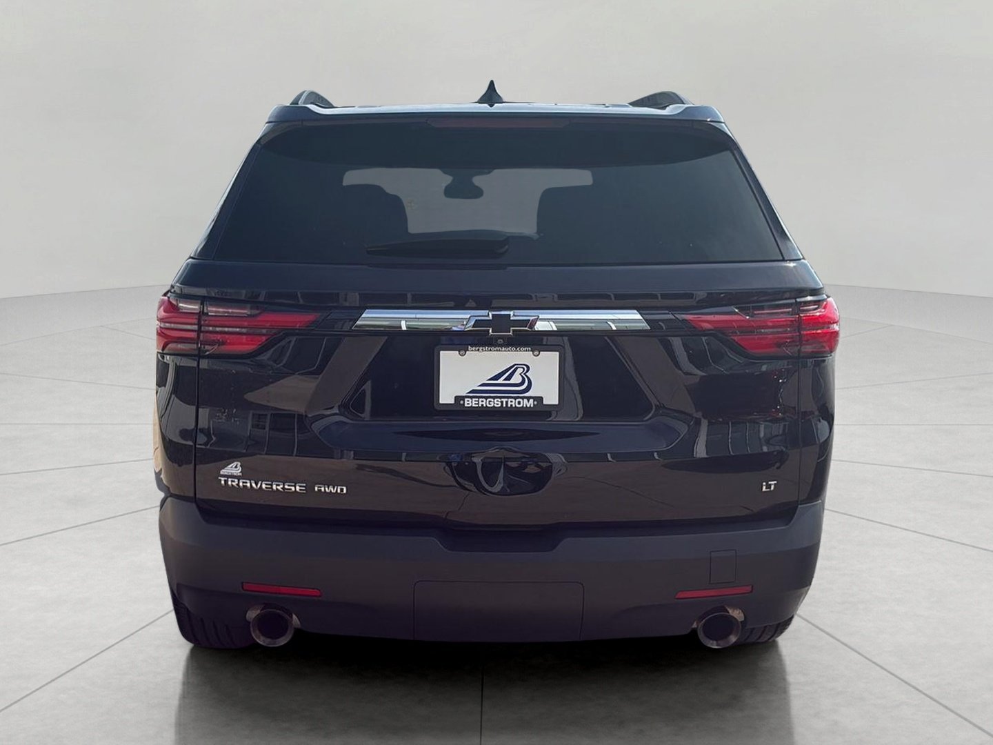 Used 2023 Chevrolet Traverse LT w/ LPO, Floor Liner Package AWD/4WD image 5