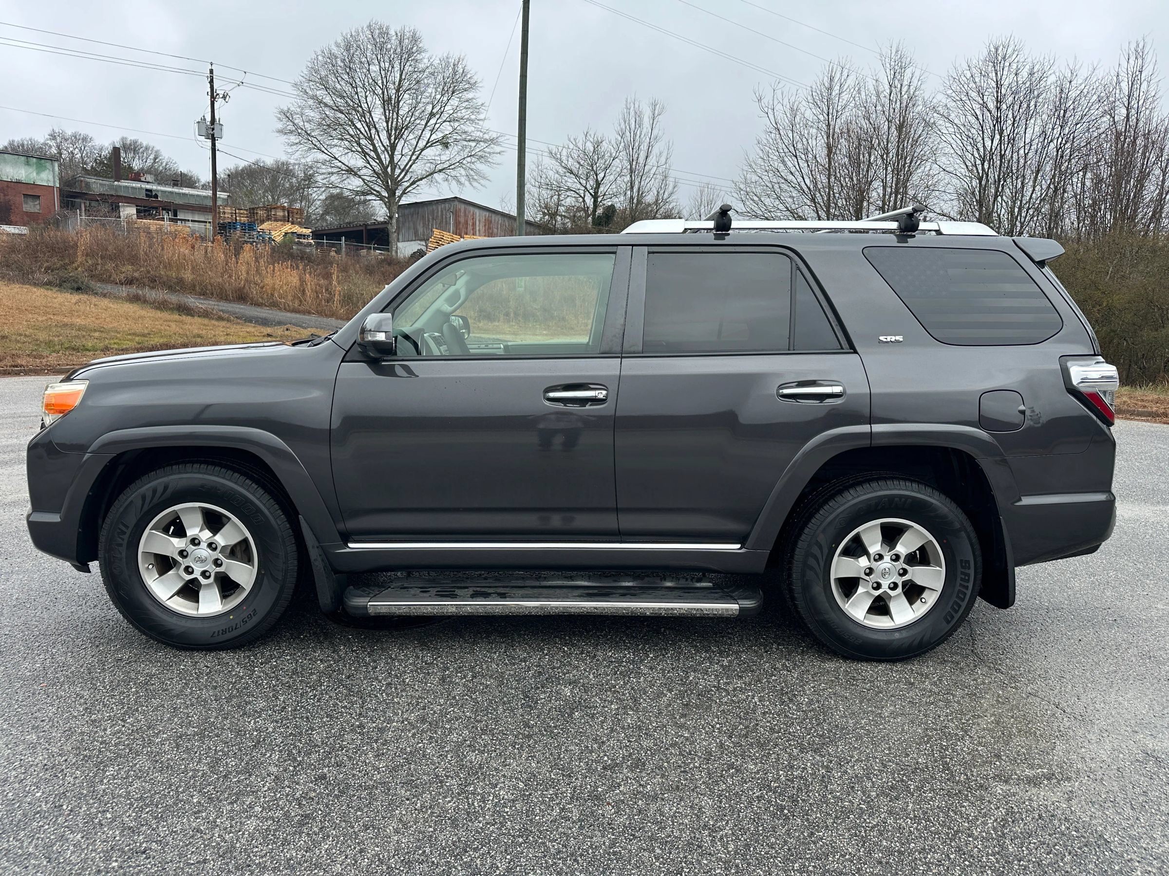 Used 2013 Toyota 4Runner SR5 RWD image 2