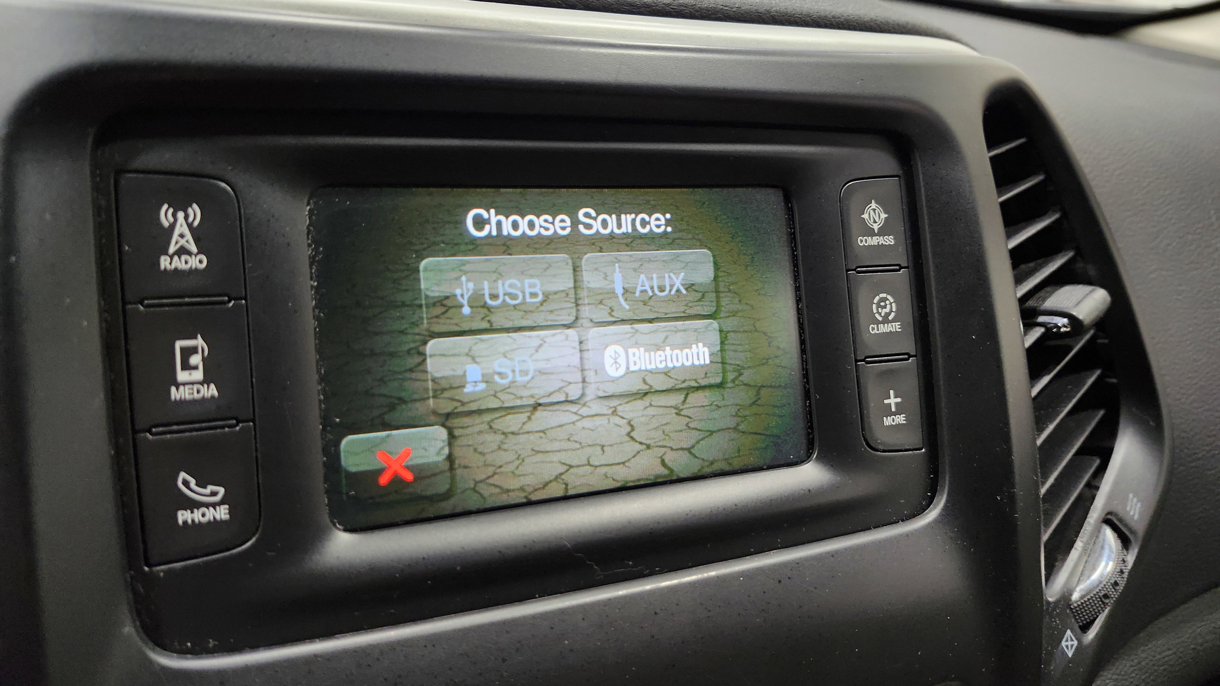 Used 2017 Jeep Cherokee Sport w/ Safety Group image 4