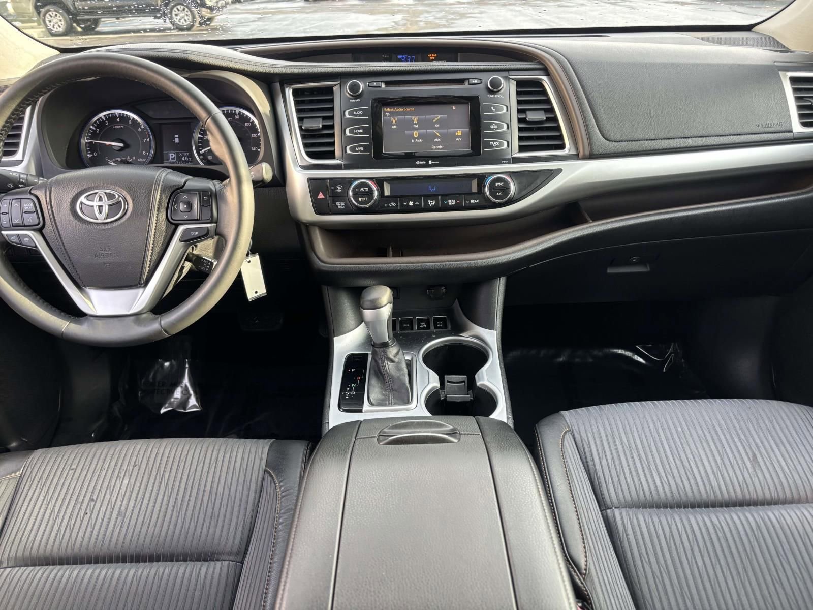 Used 2014 Toyota Highlander Plus image 30