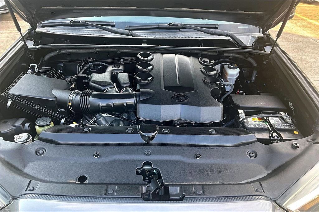 Used 2018 Toyota 4Runner SR5 Premium image 13