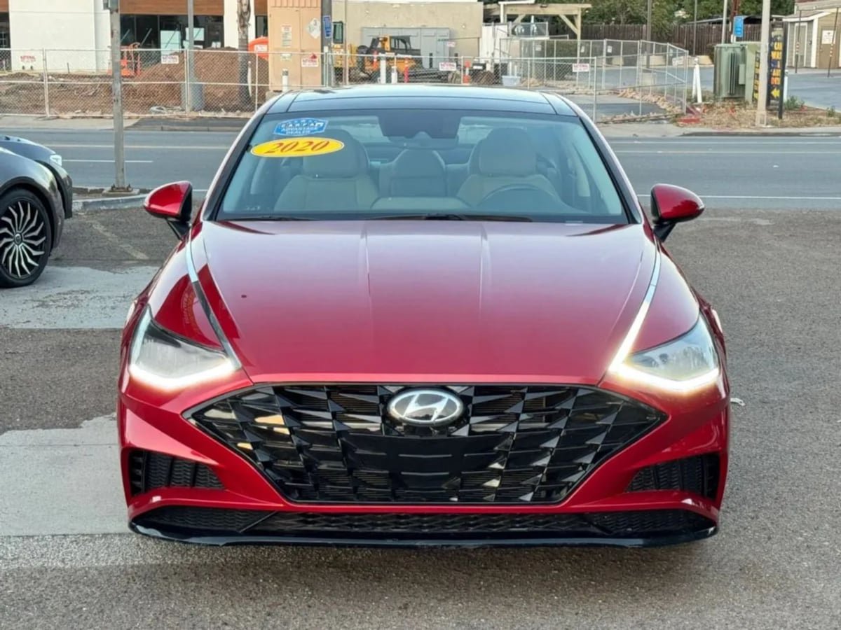 Used 2020 Hyundai Sonata SEL w/ Convenience + Sunroof Package FWD image 3