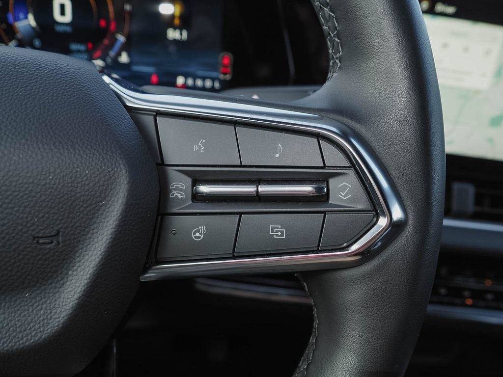 Certified 2026 Chevrolet Equinox LT FWD image 28