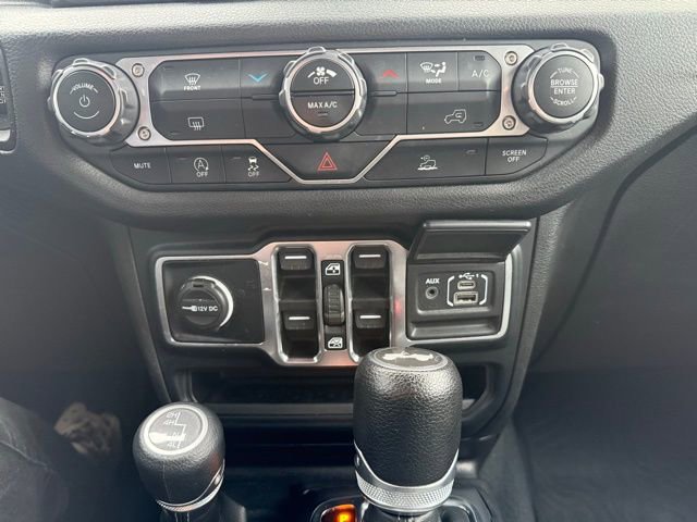 Used 2024 Jeep Wrangler Sport S image 25