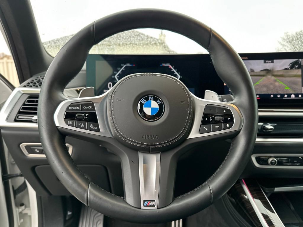 Certified 2025 BMW X7 xDrive40i w/ M Sport Package image 29