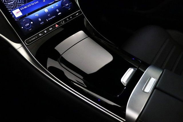 Used 2025 Mercedes-Benz GLC 350e 4MATIC w/ AMG Line image 26