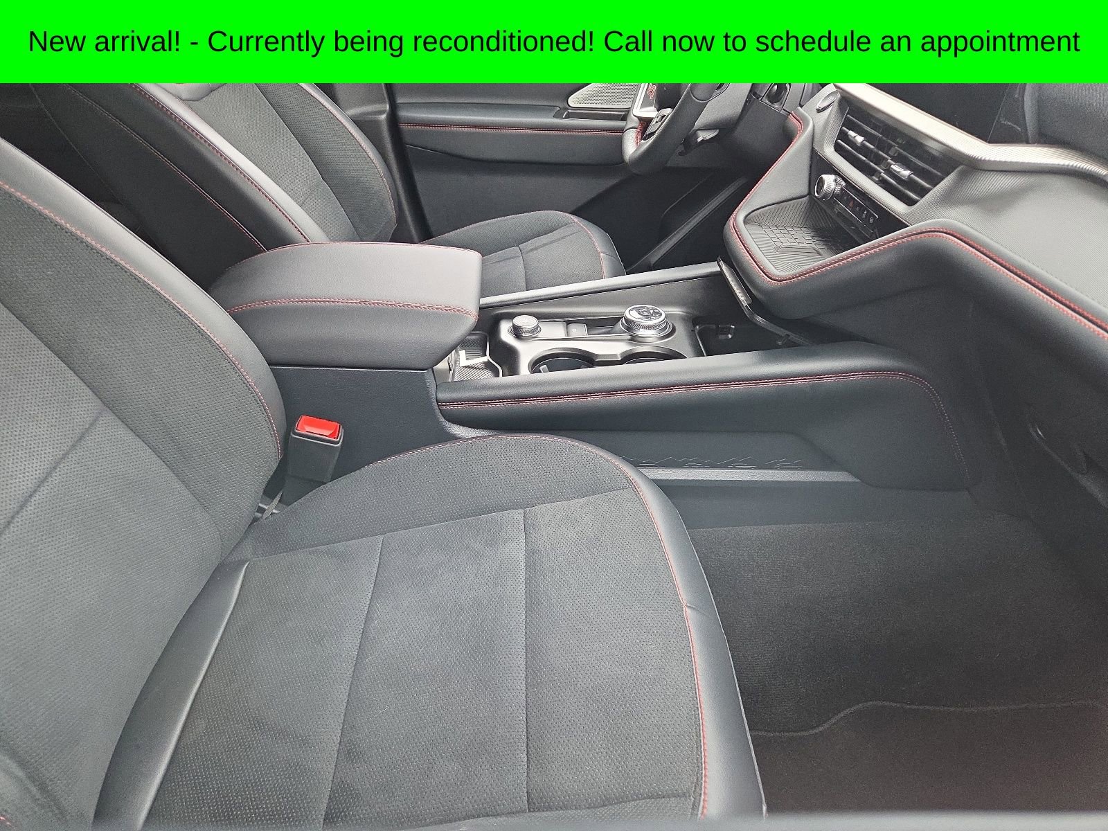 Used 2025 Ford Explorer ST w/ Sun And Sound Package AWD/4WD image 8