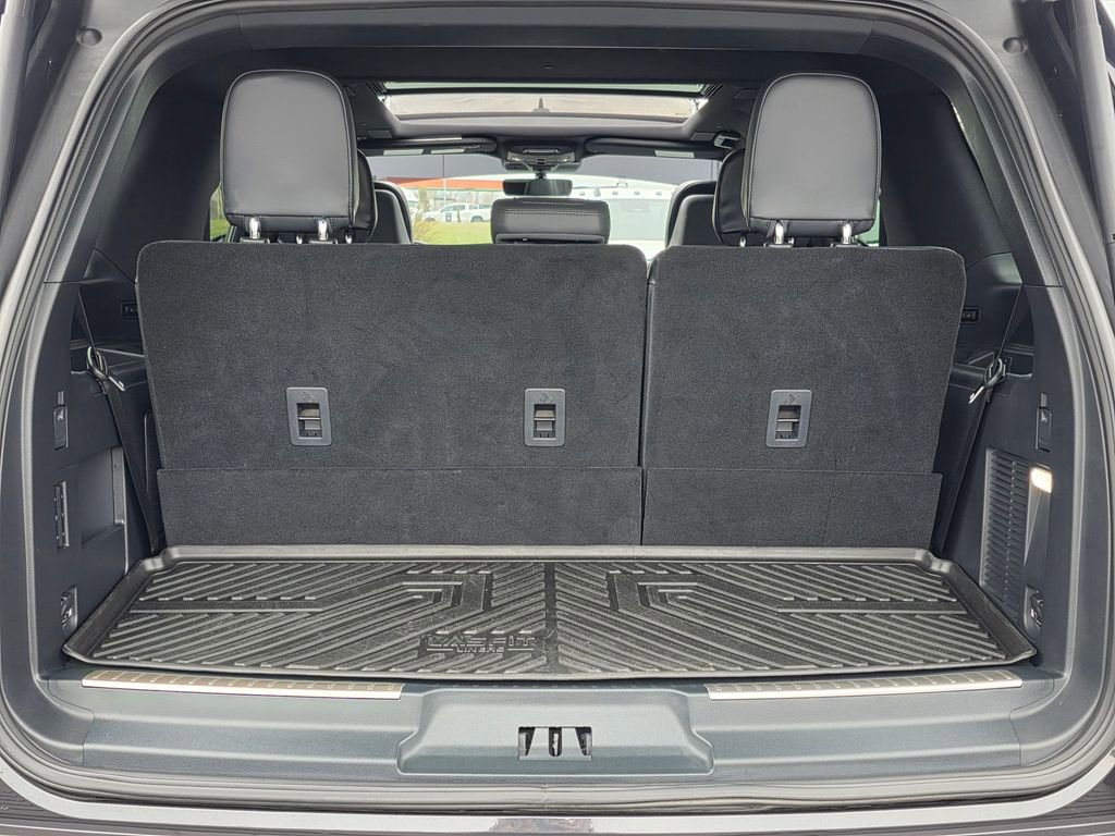 Used 2024 Lincoln Navigator Reserve image 37