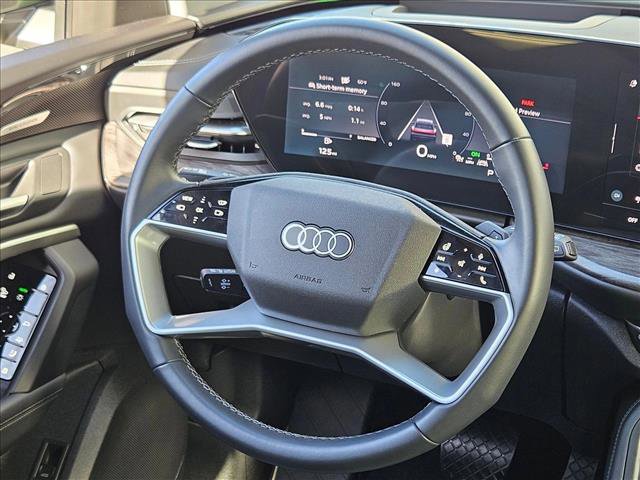 Used 2025 Audi Q5 Premium Plus w/ Premium Plus image 11