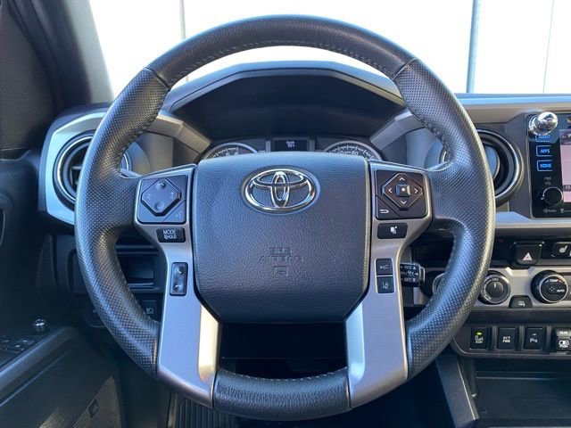 Used 2018 Toyota Tacoma Limited image 17