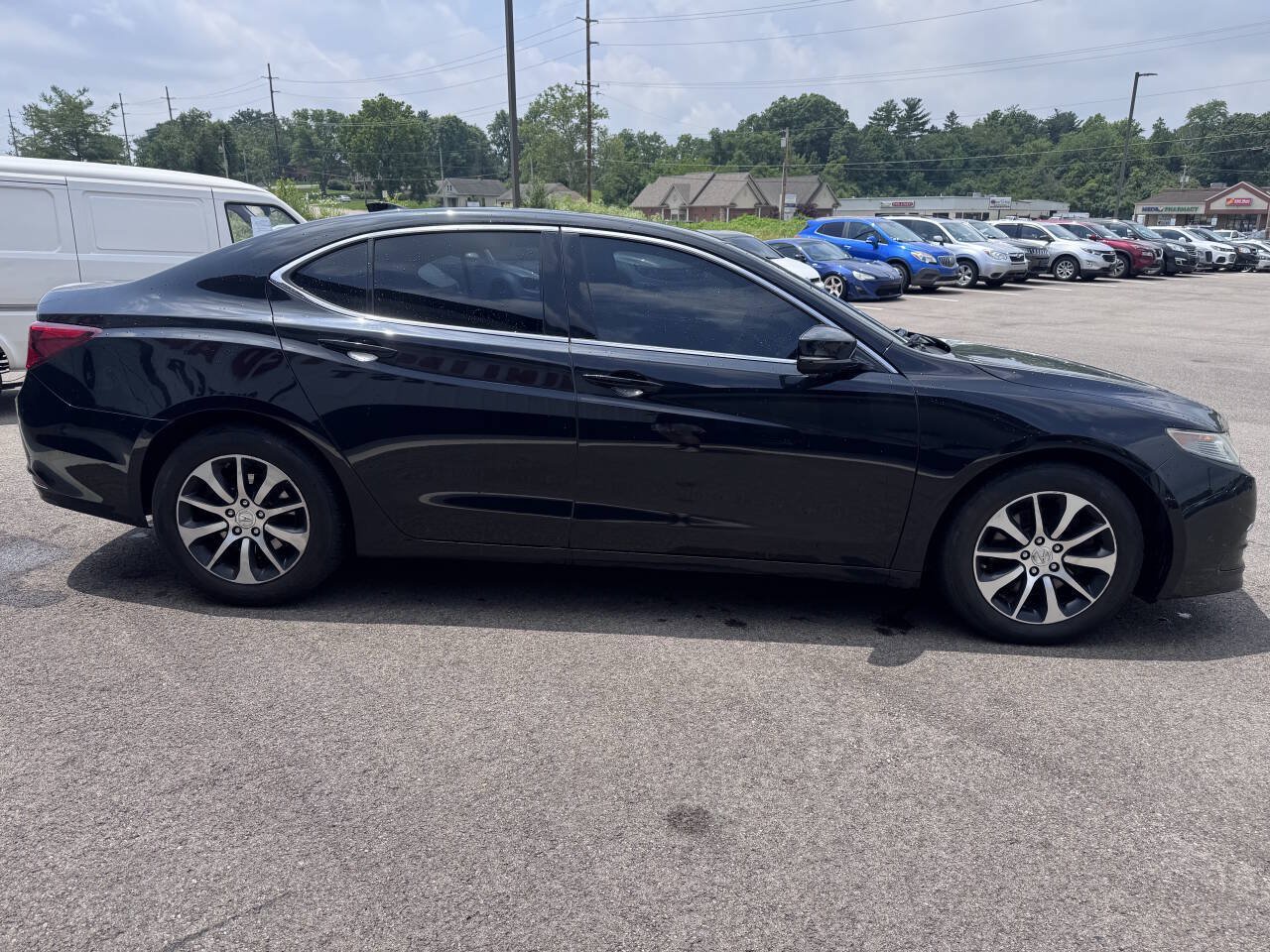 Used 2017 Acura TLX FWD image 4