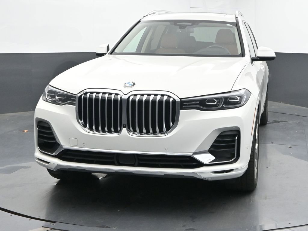 Used 2022 BMW X7 xDrive40i w/ Executive Package image 4