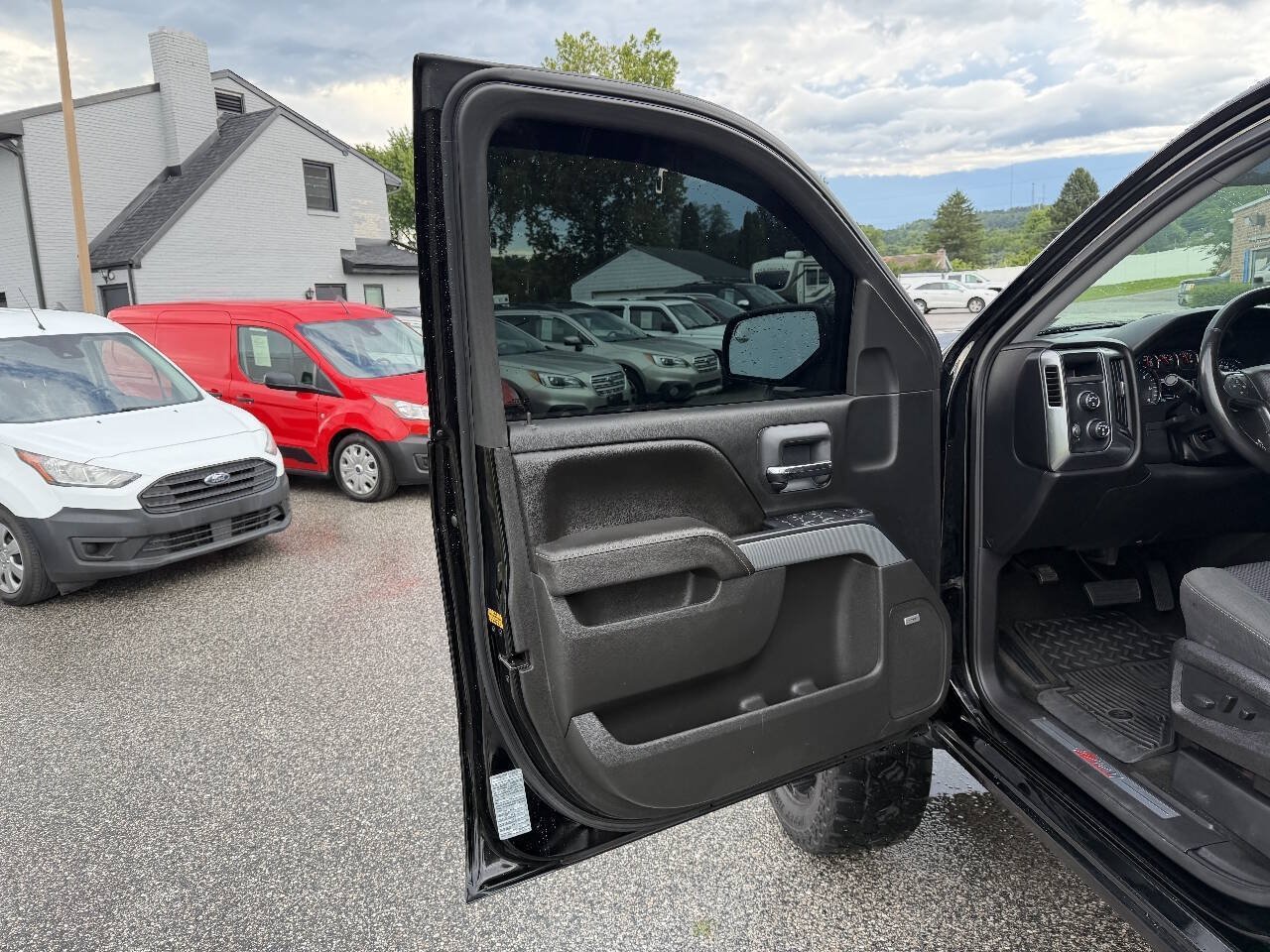 Used 2017 Chevrolet Silverado 1500 LT w/ All Star Edition AWD/4WD image 17