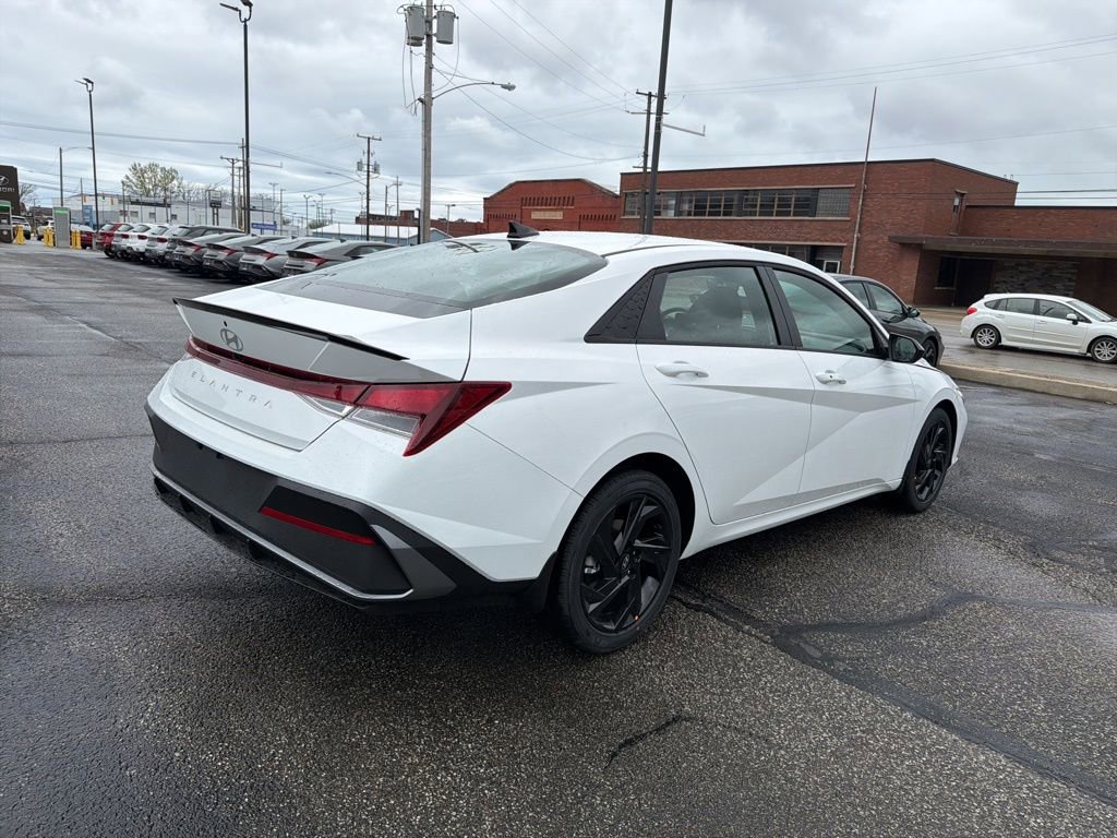 New 2026 Hyundai Elantra Sport FWD image 7