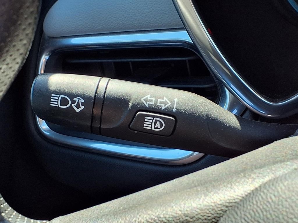 Used 2020 Chevrolet Equinox LS w/ LS Convenience Package AWD/4WD image 22