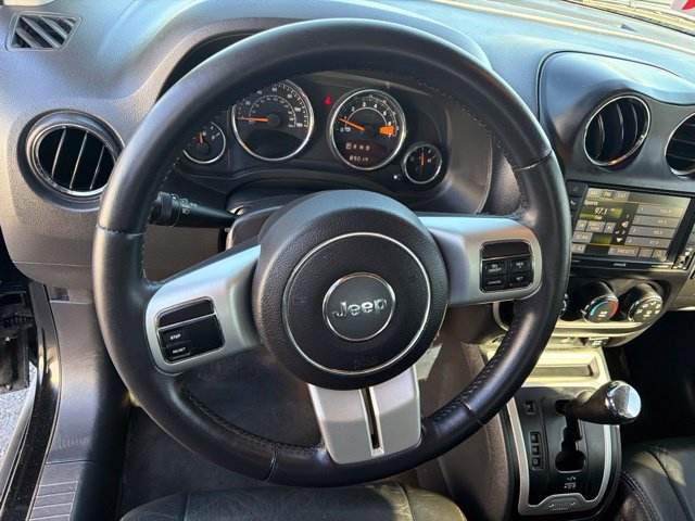 Used 2015 Jeep Compass High Altitude FWD image 12