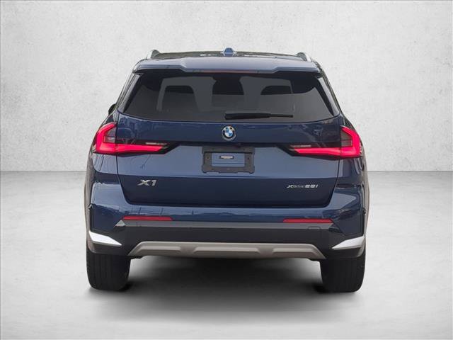 Used 2023 BMW X1 xDrive28i AWD/4WD image 7