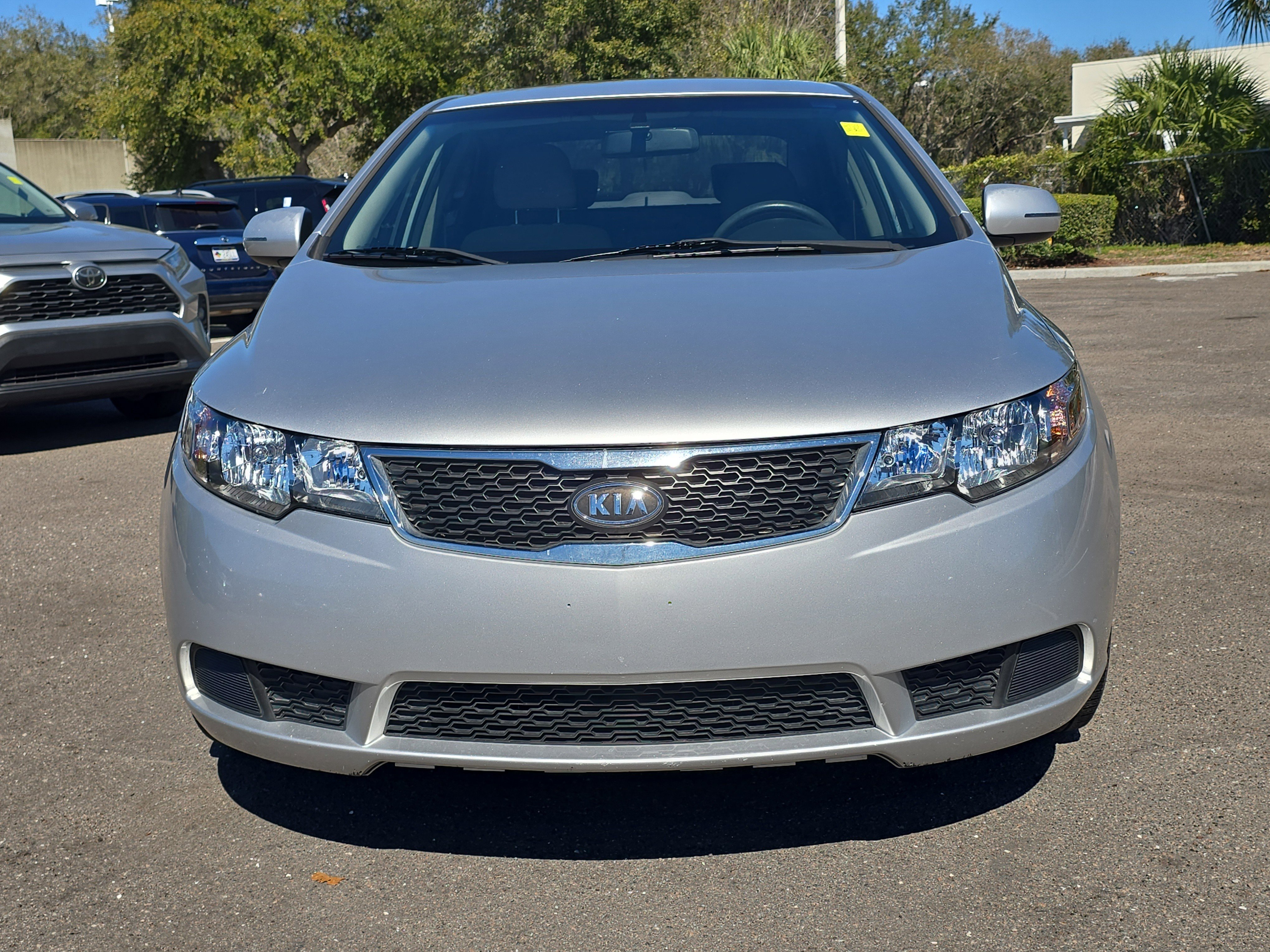 Used 2012 Kia Forte EX w/ Premium Pkg image 3