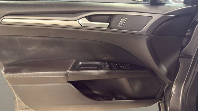 Used 2014 Ford Fusion SE image 12