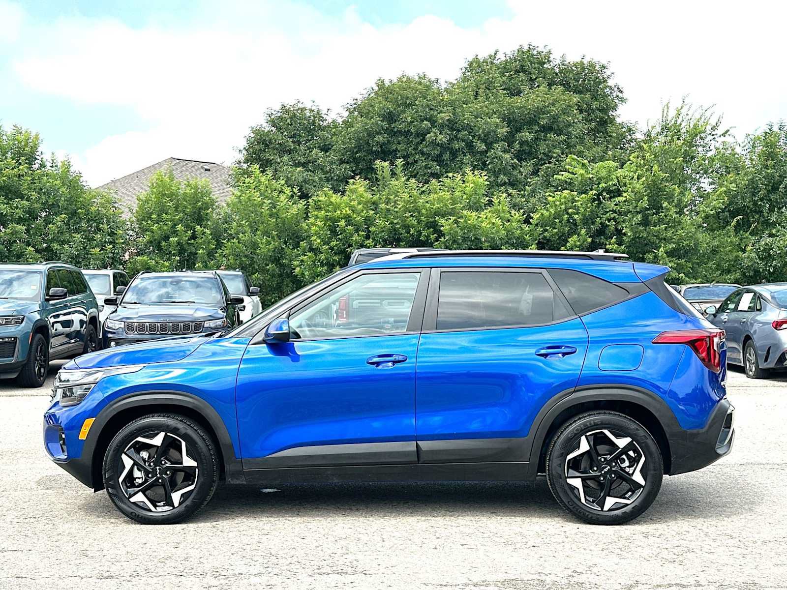 Used 2025 Kia Seltos S FWD image 12