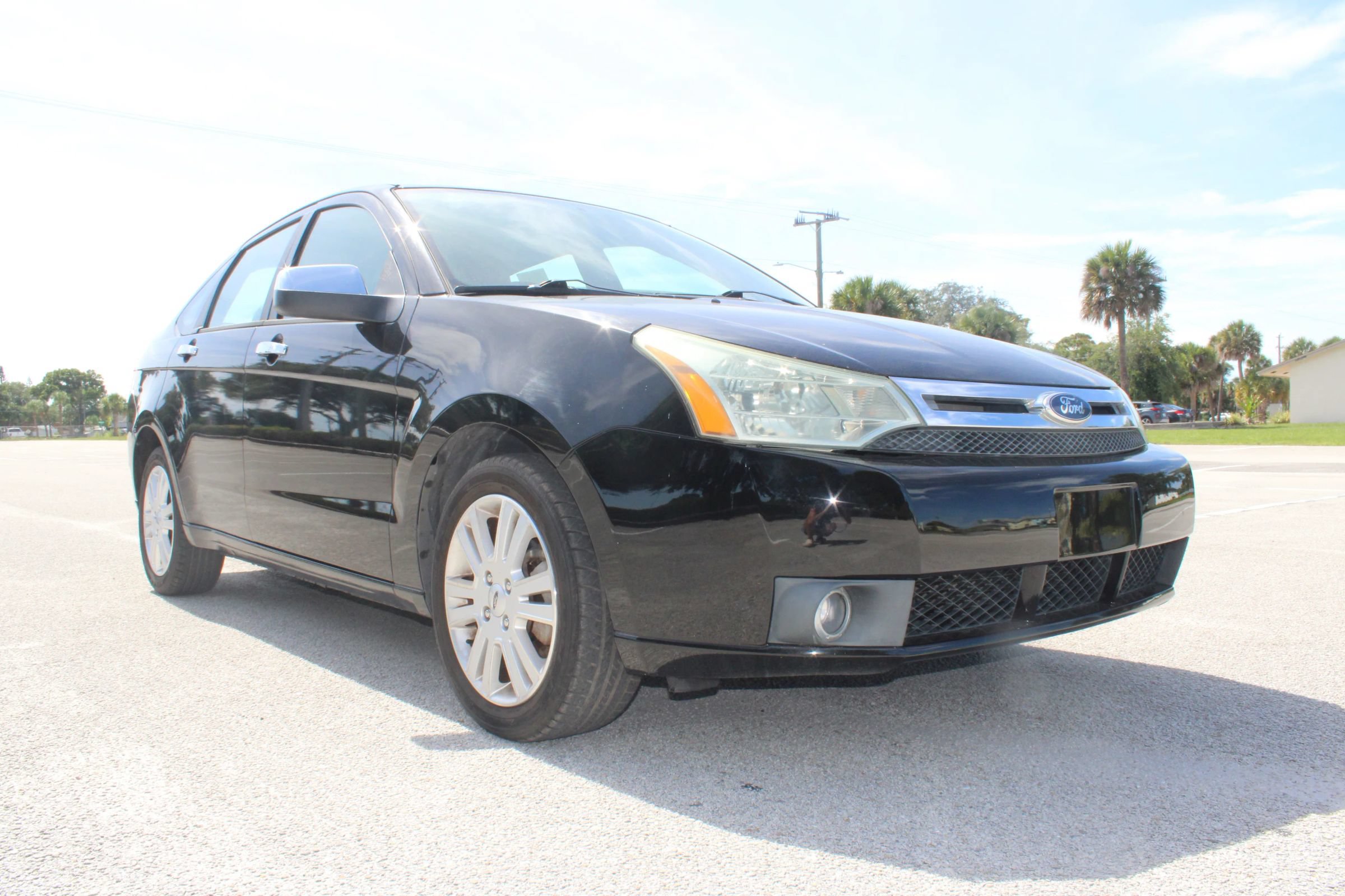 Used 2011 Ford Focus SEL w/ 301A Rapid Spec Order Code FWD image 20