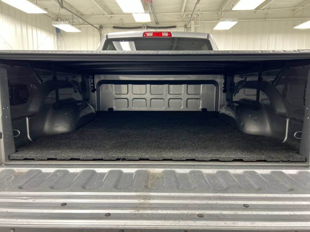 Used 2020 RAM 3500 Tradesman w/ Chrome Appearance Group AWD/4WD image 23