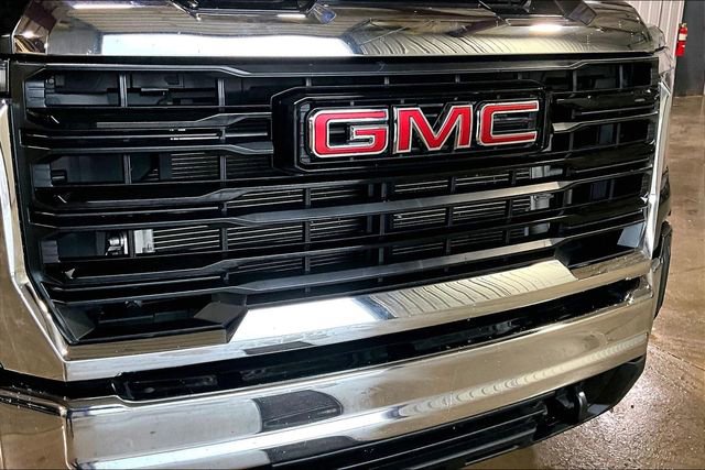 Used 2024 GMC Sierra 2500 Pro image 11