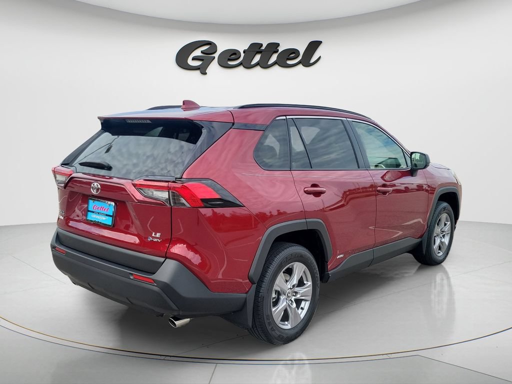 Certified 2025 Toyota RAV4 LE AWD/4WD image 5