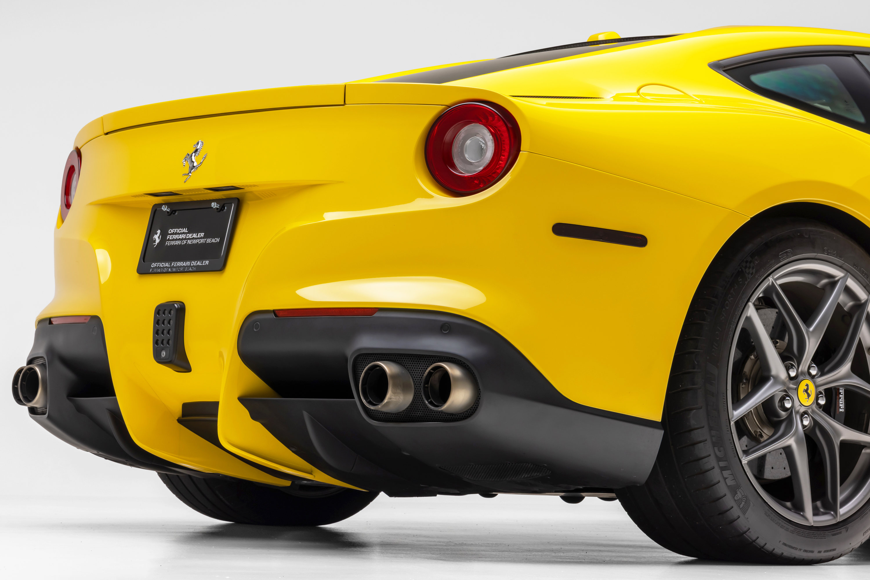 Certified 2017 Ferrari F12 Berlinetta RWD image 17