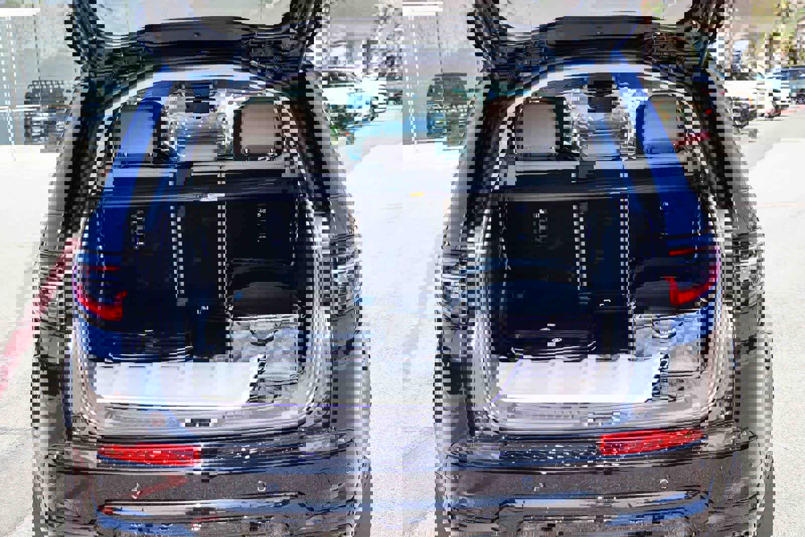 New 2025 Land Rover Discovery Sport S image 29