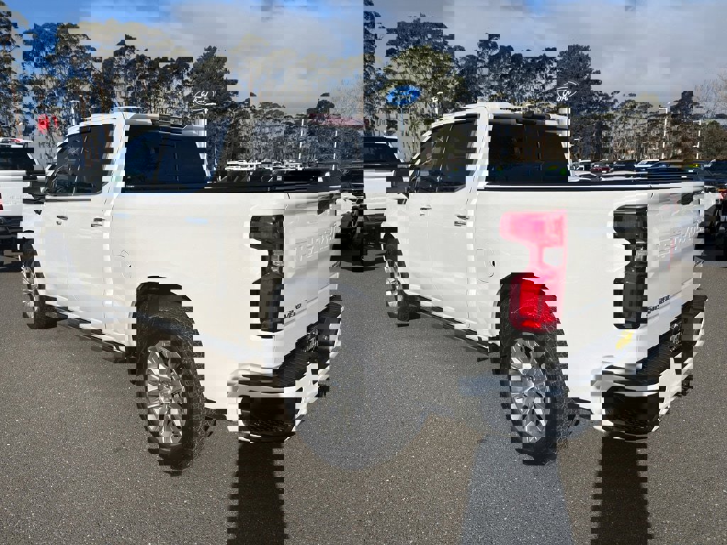 Used 2022 Chevrolet Silverado 1500 High Country w/ Z71 Off-Road Package image 4