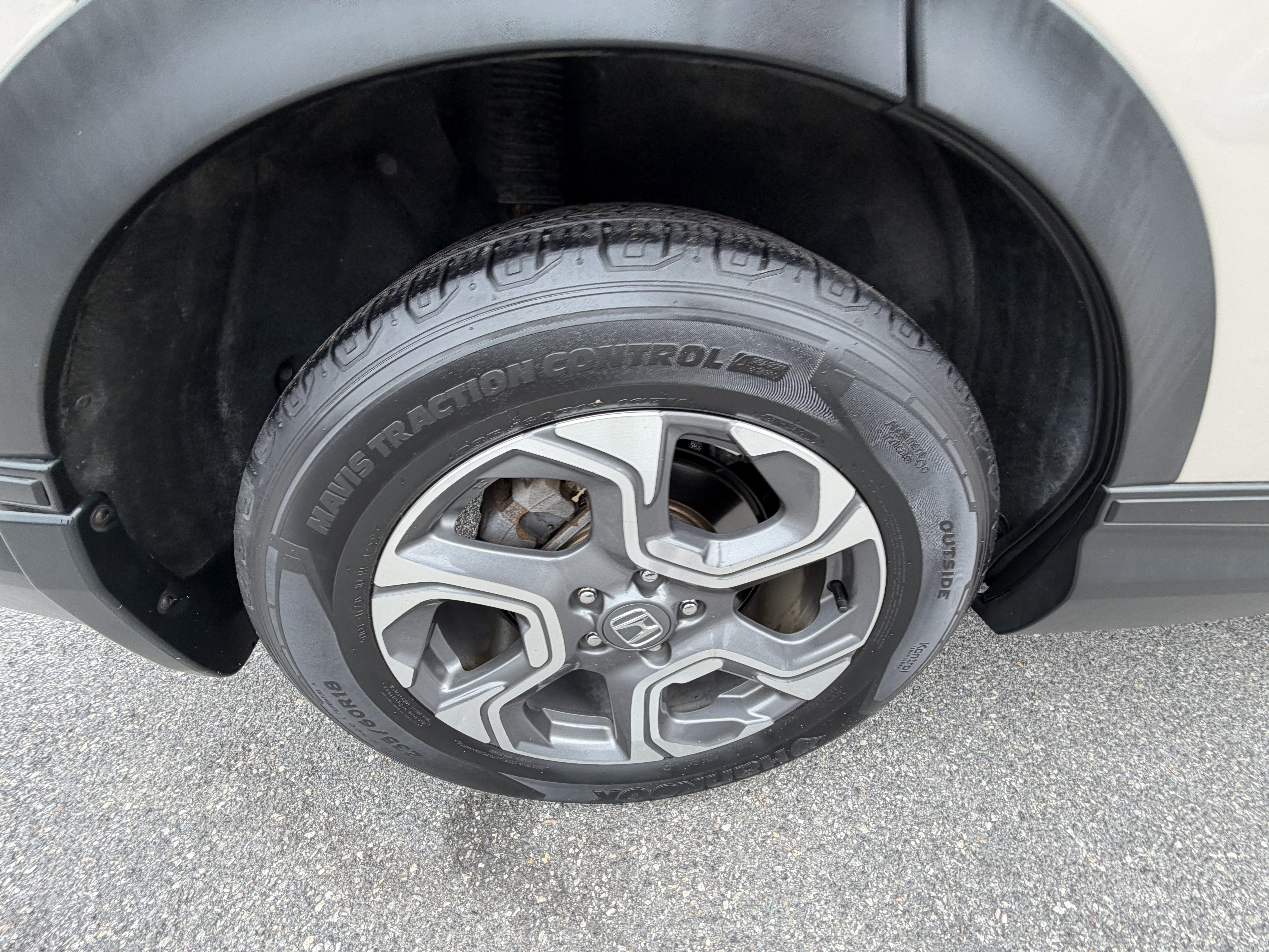 Used 2017 Honda CR-V EX image 32