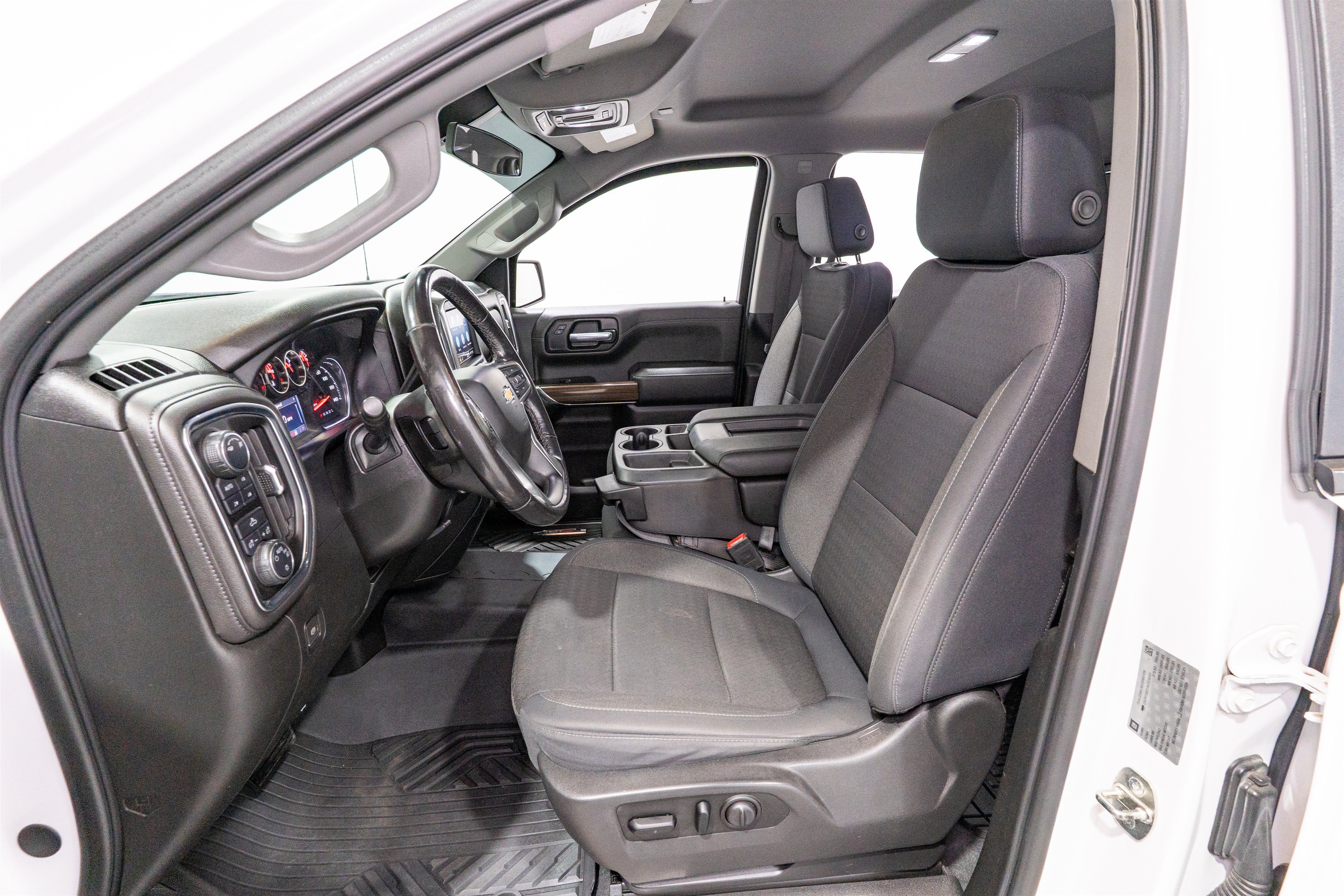 Used 2019 Chevrolet Silverado 1500 LT AWD/4WD image 15