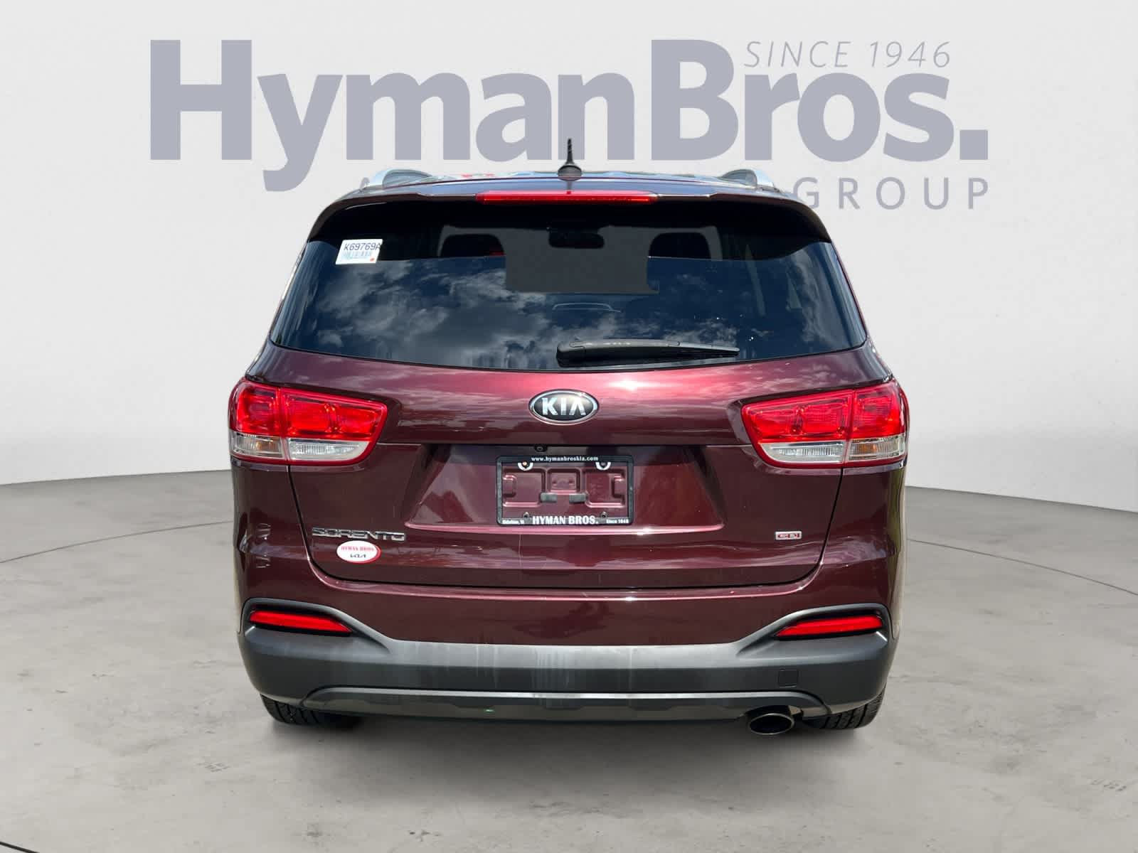 Used 2017 Kia Sorento FWD image 4