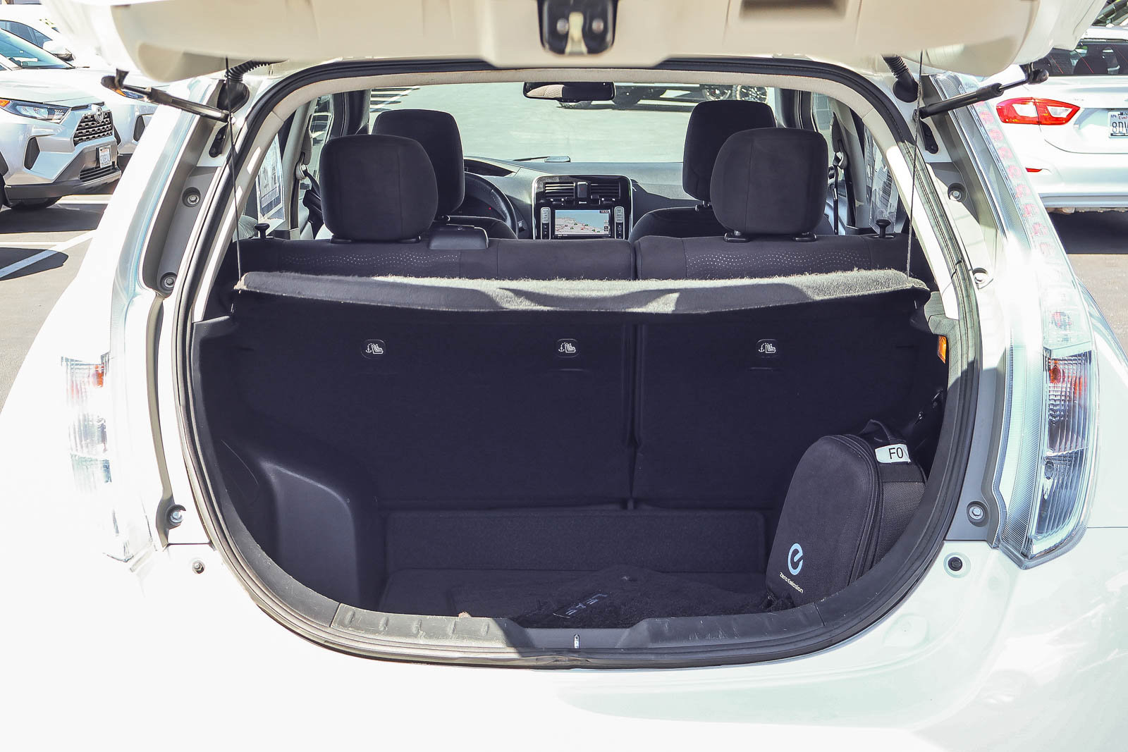 Used 2013 Nissan Leaf SV w/ LED & Quick Charge Pkg FWD image 15