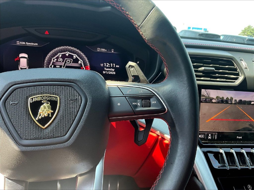 Used 2021 Lamborghini Urus AWD/4WD image 12