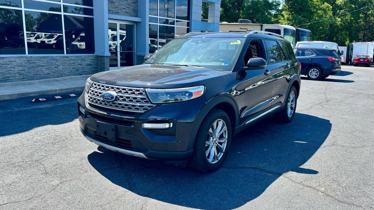Used 2020 Ford Explorer Limited AWD/4WD image 2