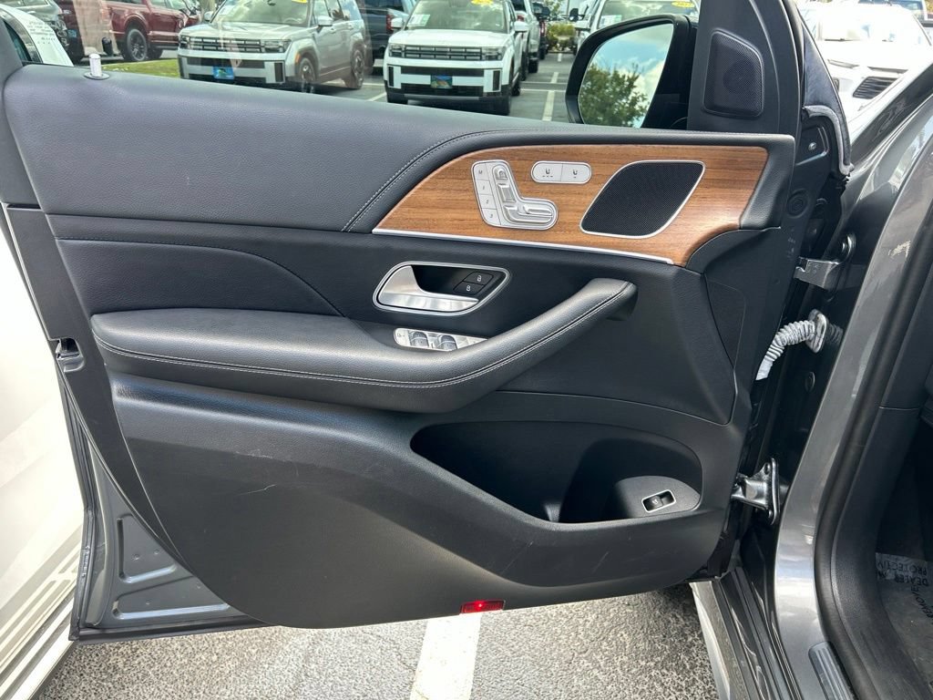Used 2024 Mercedes-Benz GLE 350 4MATIC image 11
