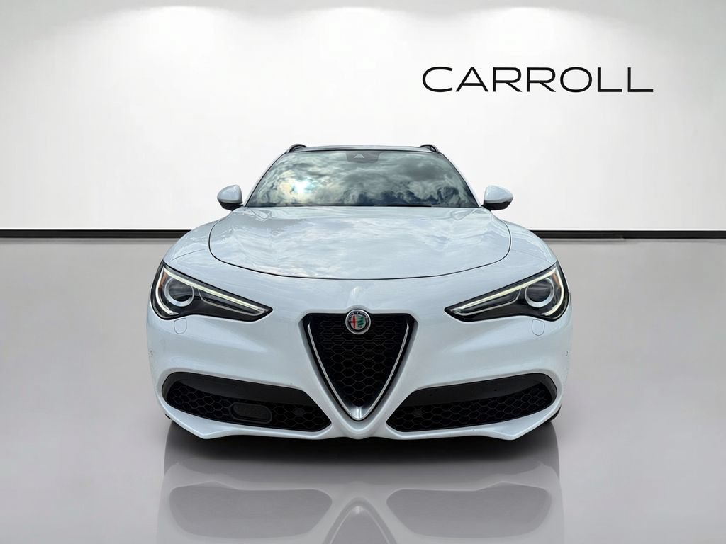 Used 2023 Alfa Romeo Stelvio Ti AWD/4WD image 8