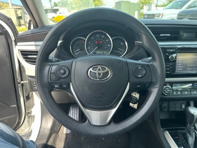 Used 2016 Toyota Corolla LE FWD image 18