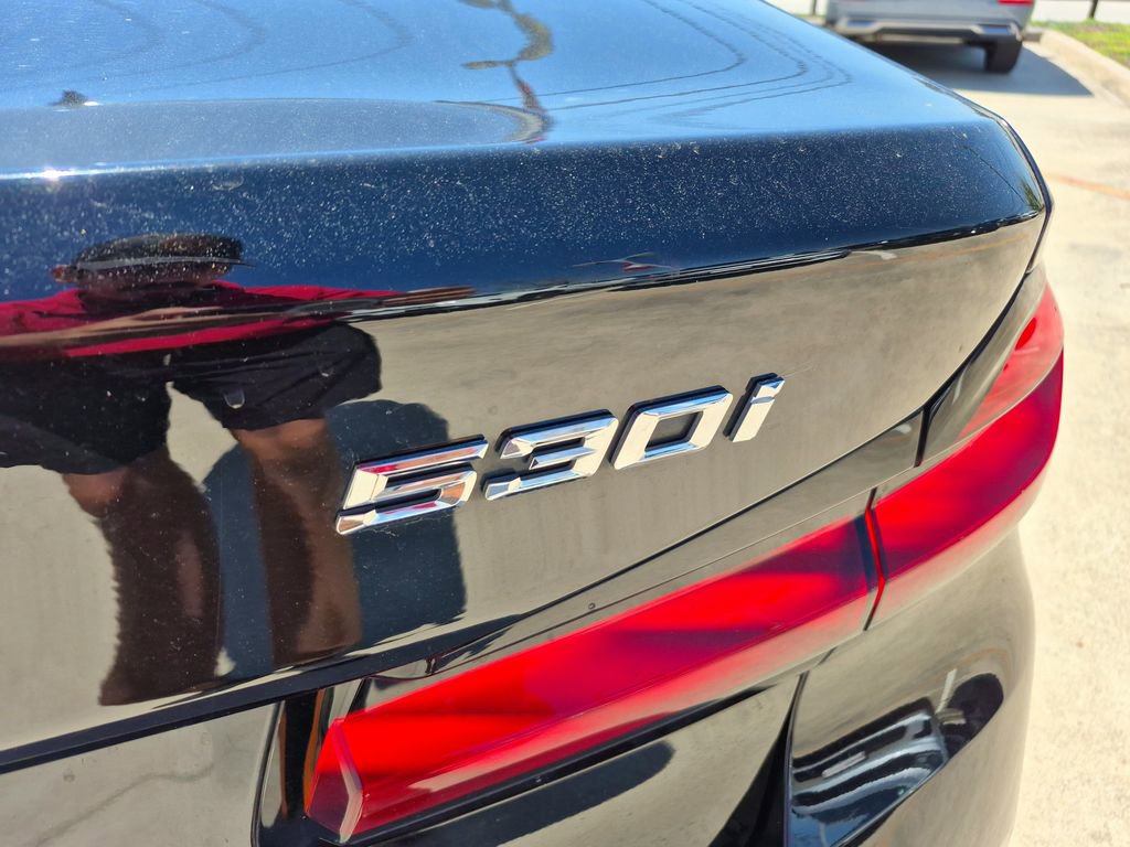 Used 2021 BMW 530i xDrive w/ Premium Package image 52