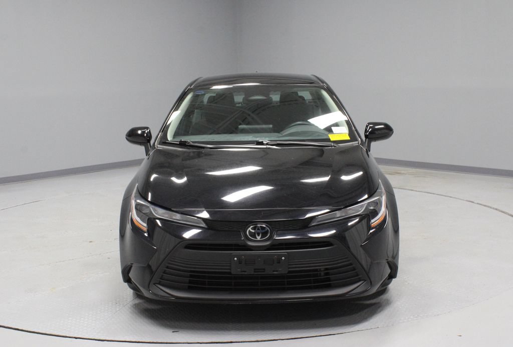 Used 2024 Toyota Corolla LE FWD image 5
