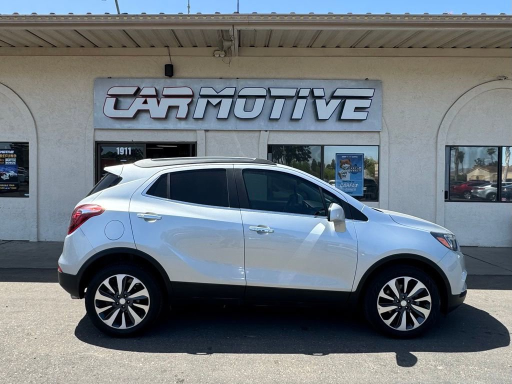 Used 2021 Buick Encore Preferred w/ Safety Package FWD image 3